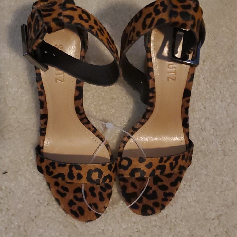 NWT SCHUTZ LEOPARD BLOCK HEEL